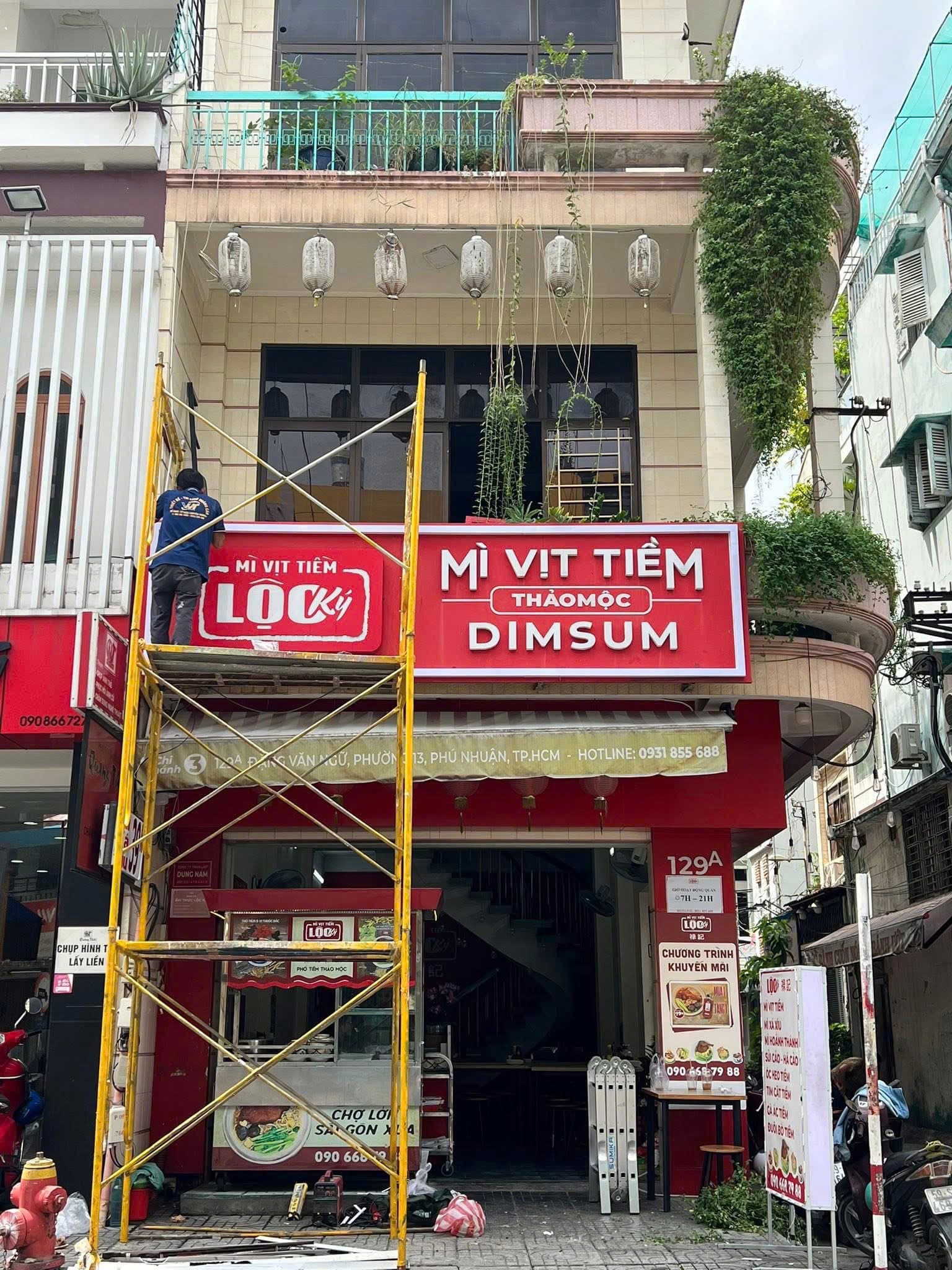 Chi phí in bạt hiflex theo m2 và loại mực tại TPHCM