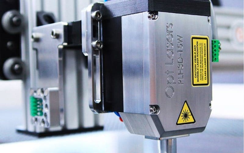 Máy in UV phẳng in trực tiếp lên nhiều chất liệu 1200dpi tại VNT Media