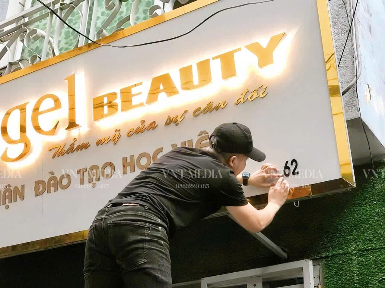 Quy trình thi công bảng hiệu chuyên nghiệp từ A đến Z